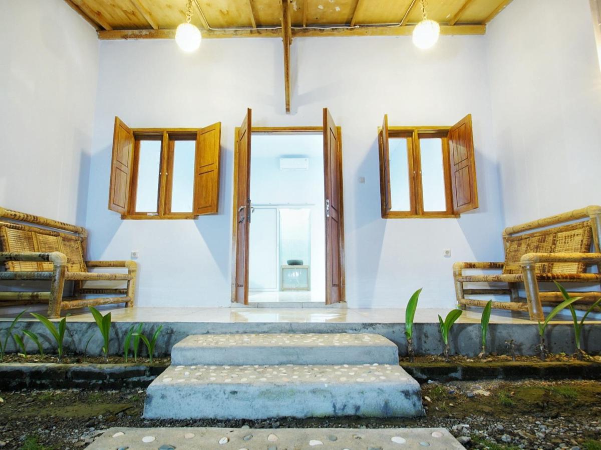 Sentul Hostel Kuta  Экстерьер фото