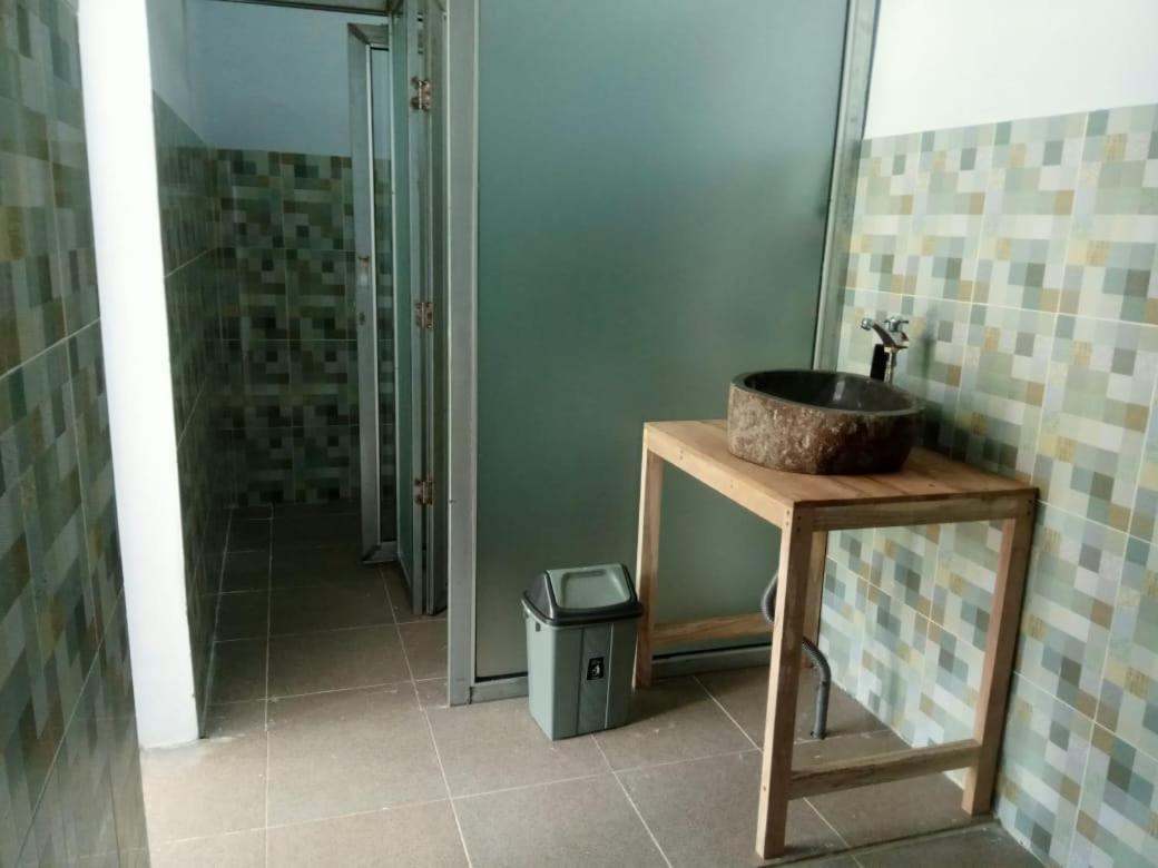 Sentul Hostel Kuta  Экстерьер фото