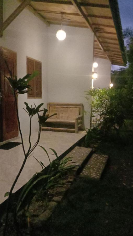 Sentul Hostel Kuta  Экстерьер фото